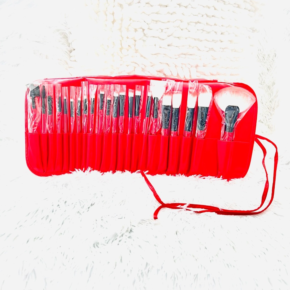 Brand new gorgeous makeup brushes red and white